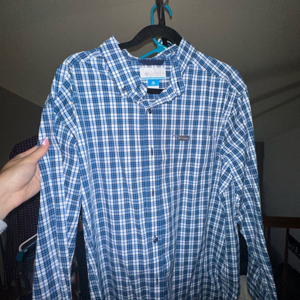 NEW Columbia button up!